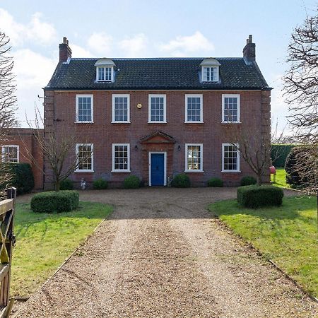 Hemblington Hall Arts And Leisure Ltd South Walsham ภายนอก รูปภาพ